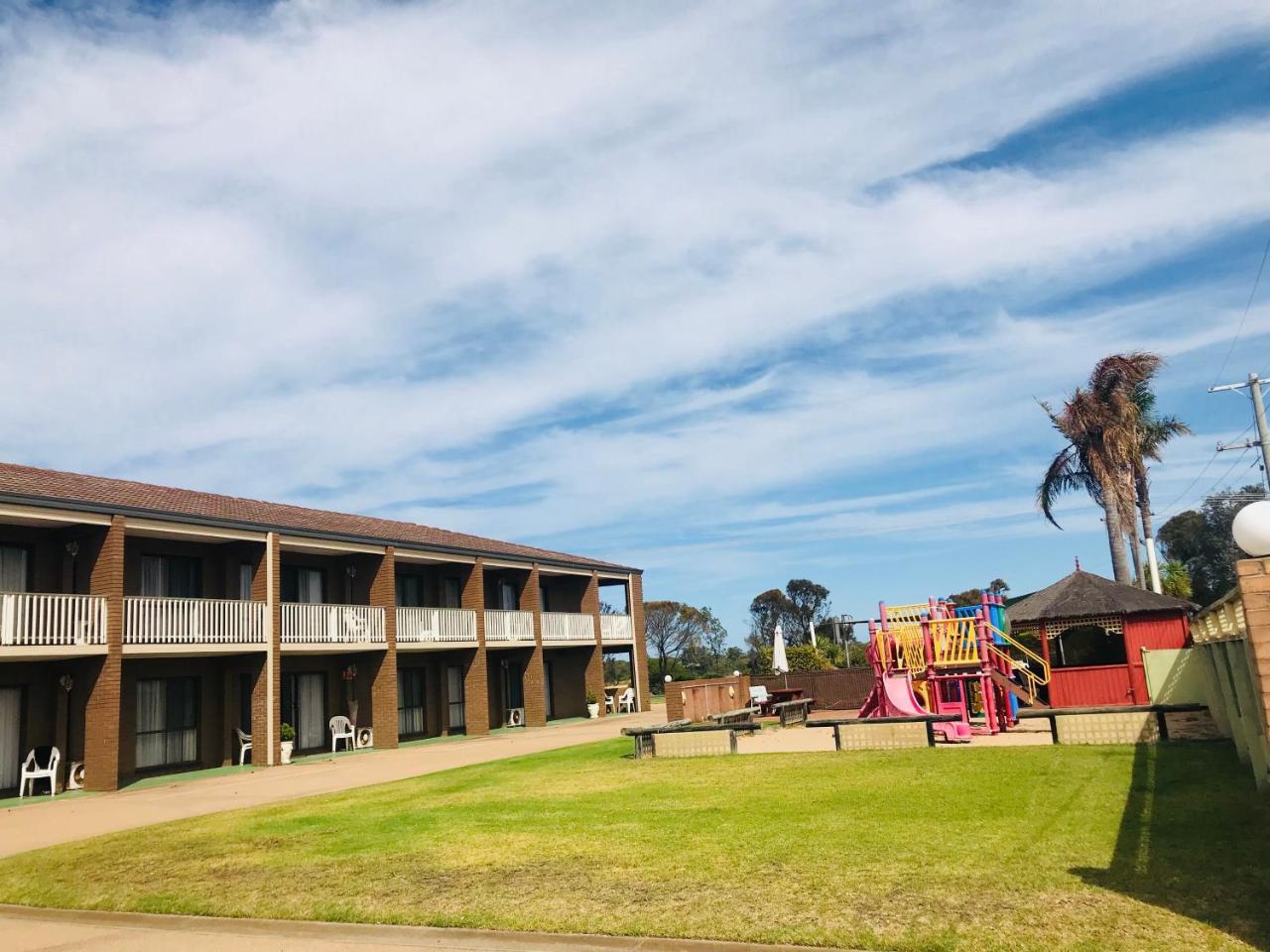 Black Swan Motor Inn Lakes Entrance Dış mekan fotoğraf